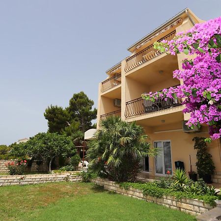Apartments Edita & Robert Lokva Rogoznica Ngoại thất bức ảnh