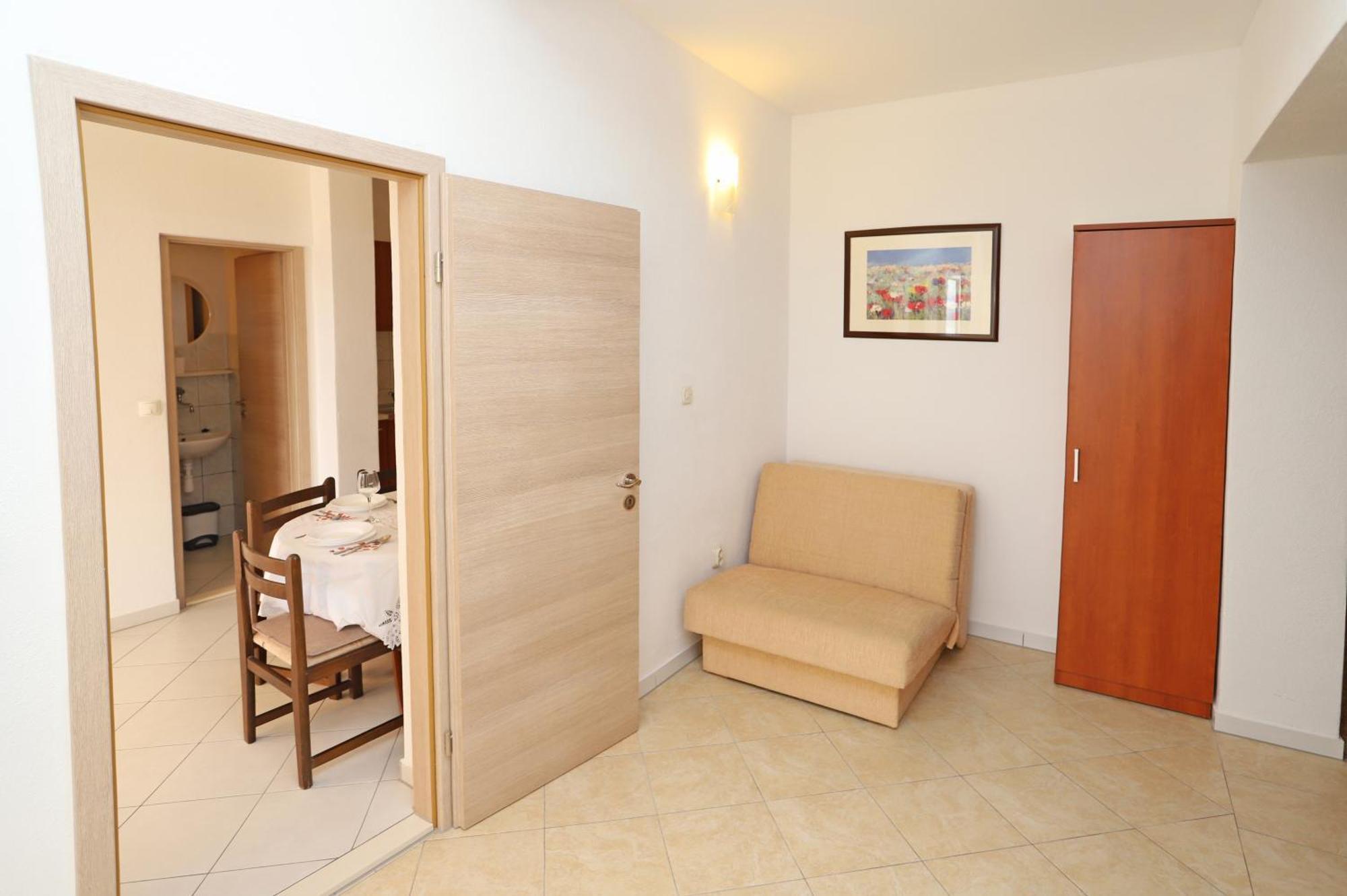 Apartments Edita & Robert Lokva Rogoznica Ngoại thất bức ảnh