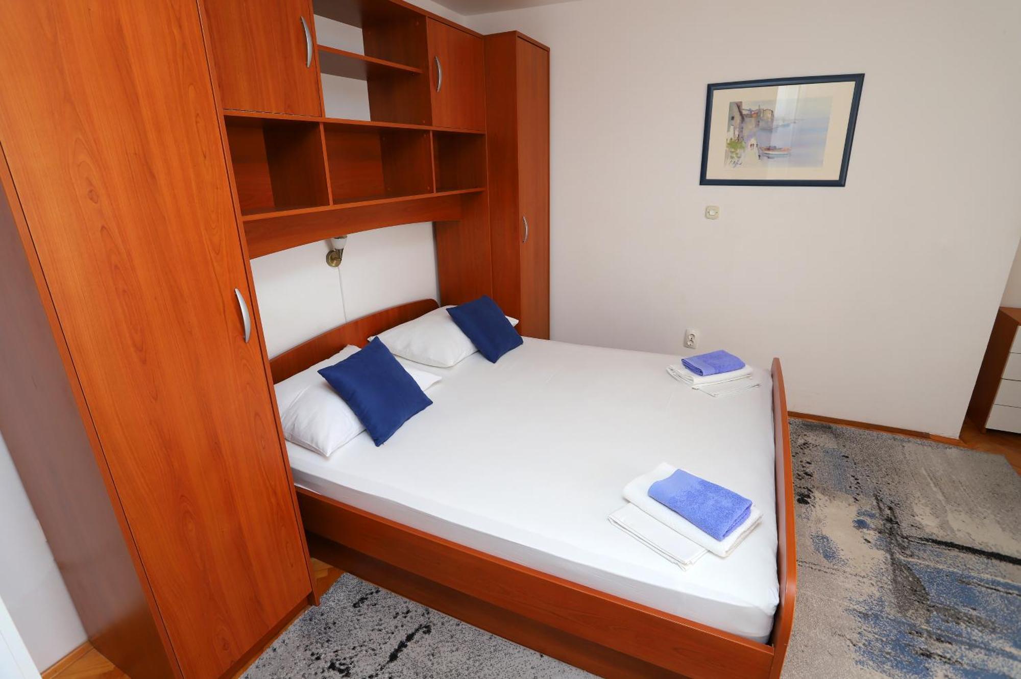 Apartments Edita & Robert Lokva Rogoznica Ngoại thất bức ảnh