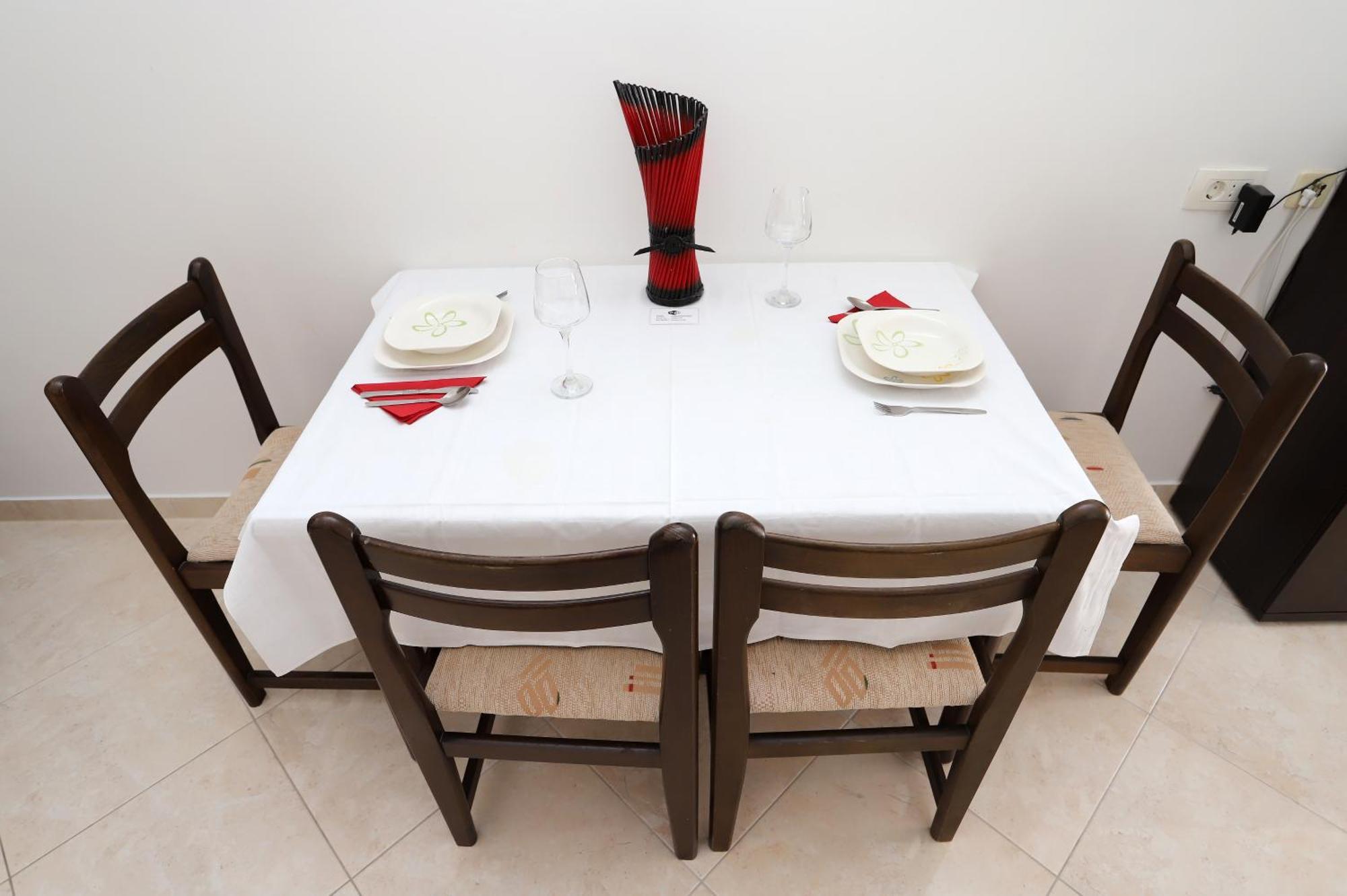 Apartments Edita & Robert Lokva Rogoznica Ngoại thất bức ảnh