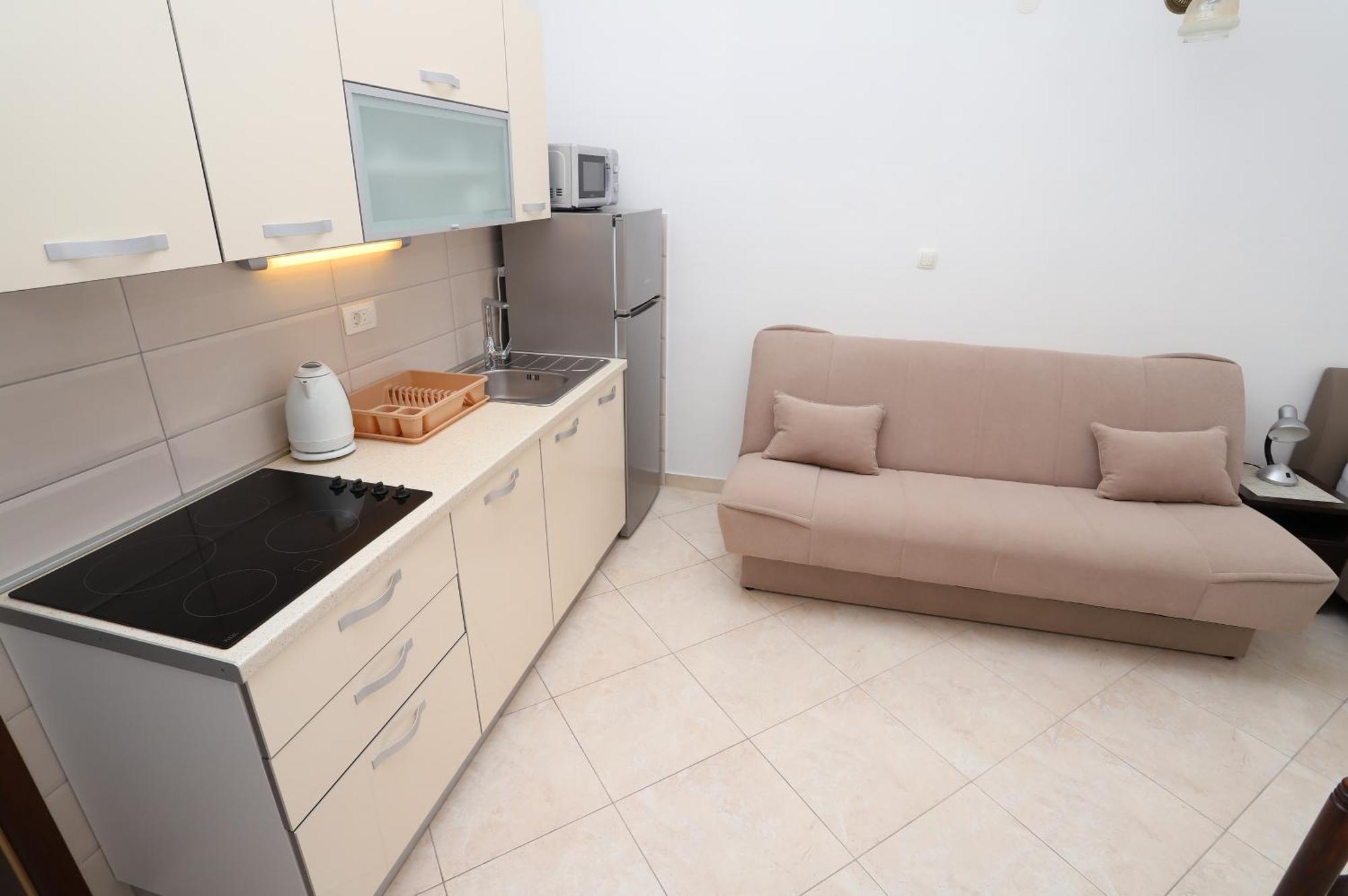 Apartments Edita & Robert Lokva Rogoznica Ngoại thất bức ảnh